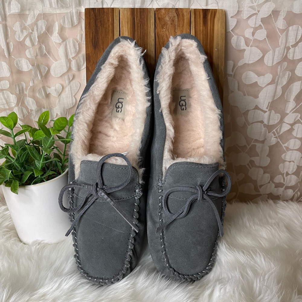 UGG Gray Charcoal Corvin Loafer Slippers size 12